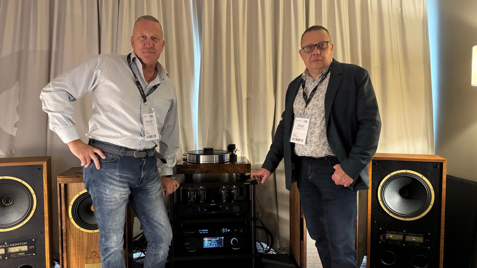 The Hi-End team in their trade show room
